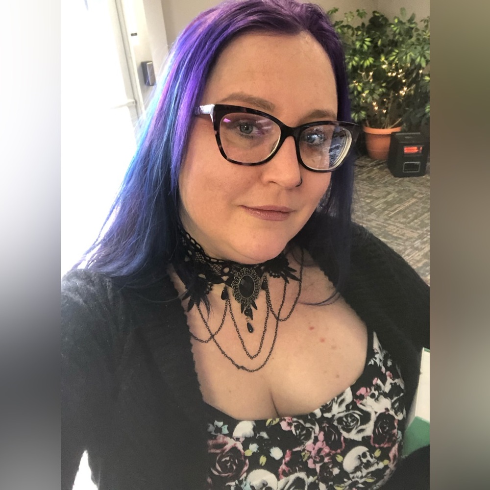 Meet your Posher, Dena